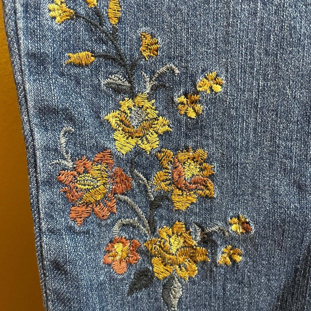 Democracy Women’s Straight Leg Jeans with Floral Embroidery - Blue - Picture 5 of 10